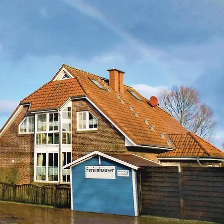 Cozy In Wurster Nordseekueste With Kitchen